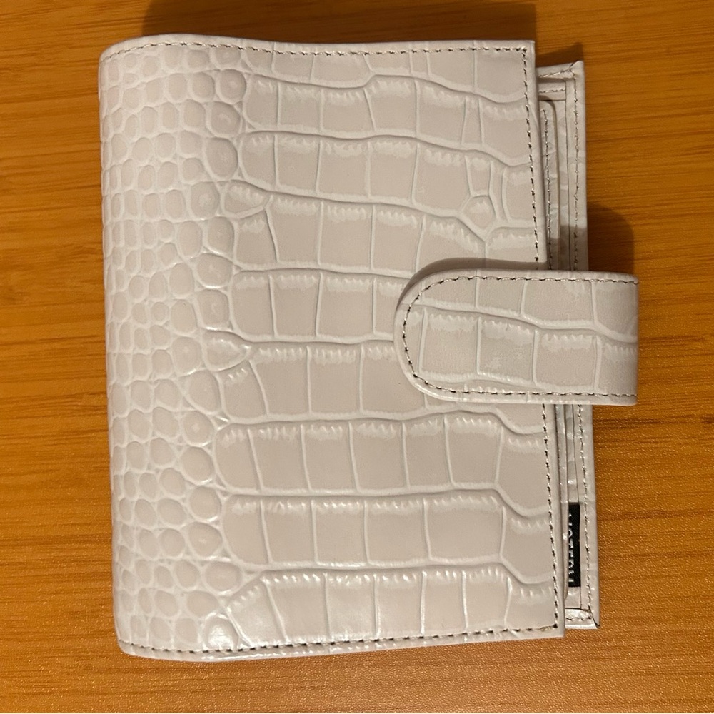 Moterm Regular Croc-Embossed A7 Ring Planner.
